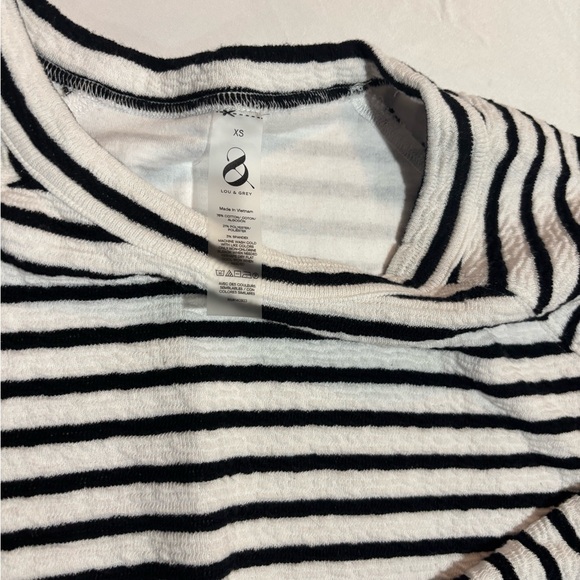 Lou & Grey sweater / top - Picture 5 of 7